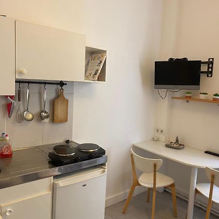 Studio Centre Ville Avec Ascenseur 3Min Des Thermes エクスレバン エクステリア 写真